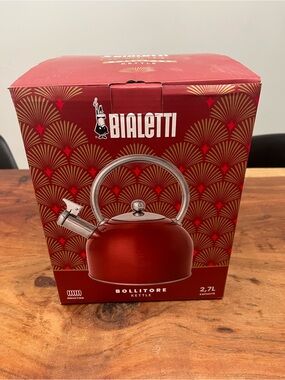 Bialetti 2.7L Tea Kettle | Induction Compatible | Red | New in Box
